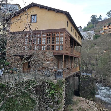 Gasthaus Acea Do Bubal Os Peares Exterior foto